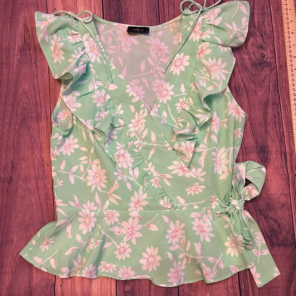 Milk and Honey Floral Ruffle Sleeve Wrap Top - Green Size Small